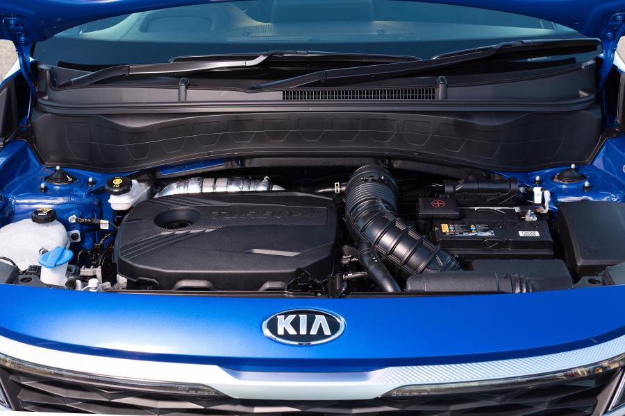 Моторный отсек Kia Seltos GT-Line AWD 1.6T 2019 года  (AU) (фото 8 из 22)
